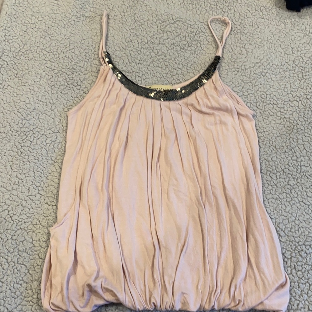 Pink and grey F21 tank